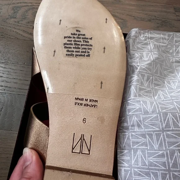 Tamara Mellon Shimmering Gold Slide Sandals - Picture 3 of 4